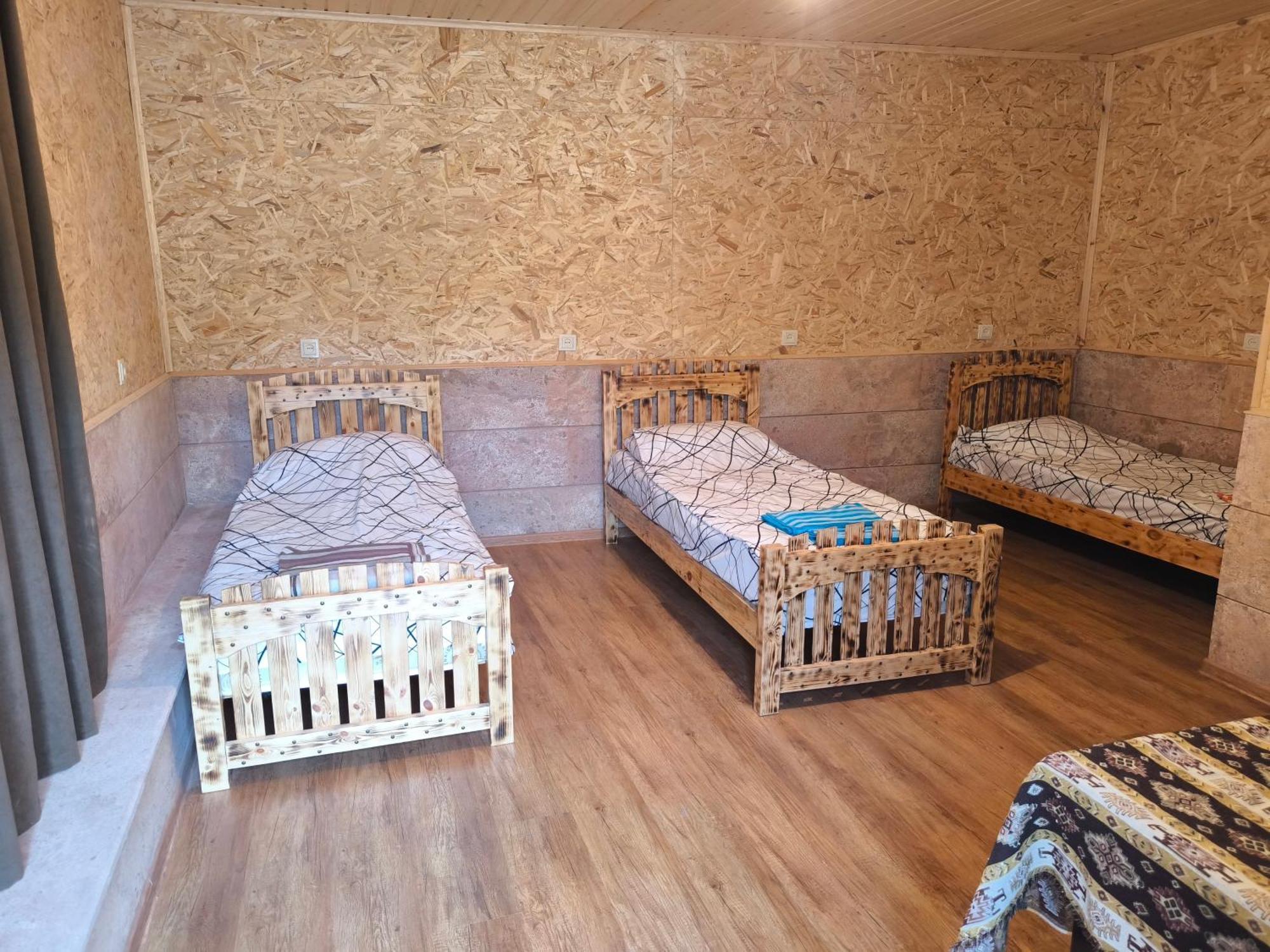 Berdavan Guesthouse エクステリア 写真