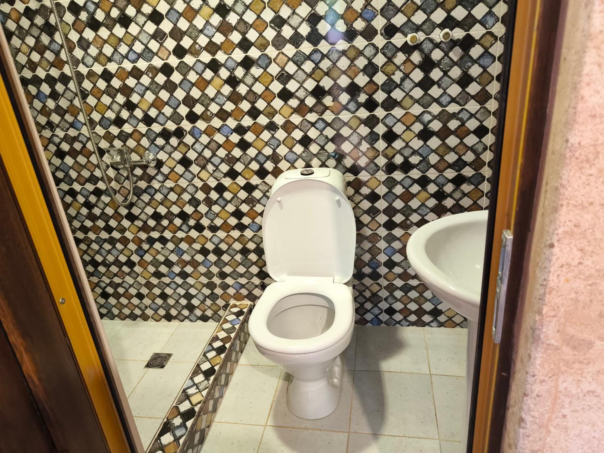 Berdavan Guesthouse エクステリア 写真