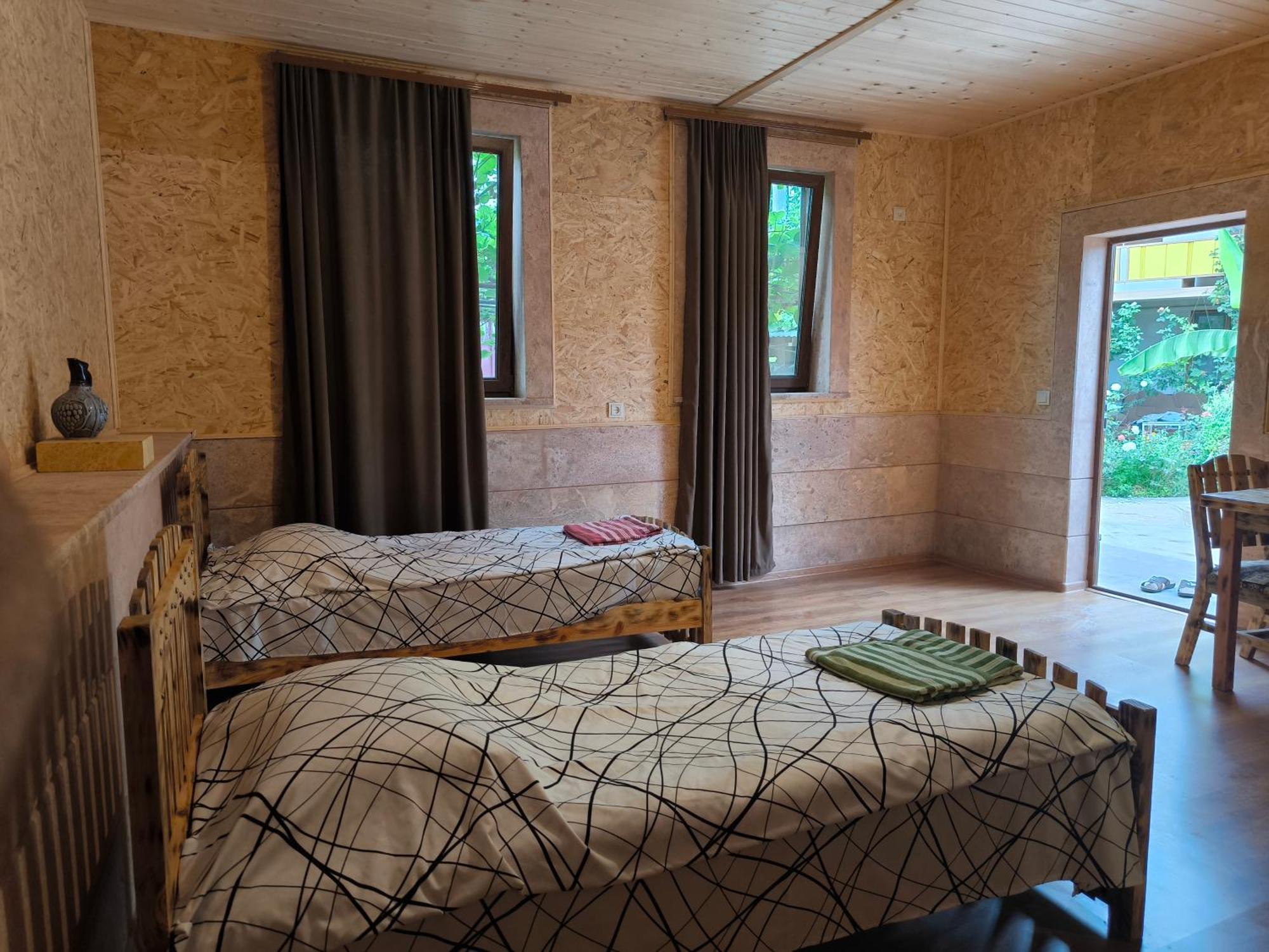 Berdavan Guesthouse エクステリア 写真